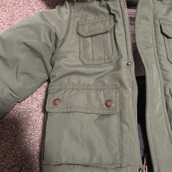 Green Hooded Jacket  Carter’s size 18 month - Picture 5 of 5